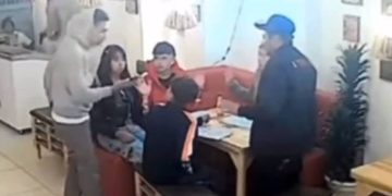 Video: ladrones pidieron hasta claves de celulares de víctimas en restaurante de Bogotá
