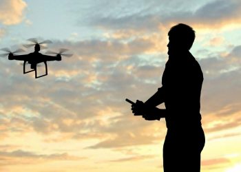 ¿Quiénes pueden volar un dron y cuál es su regulación?