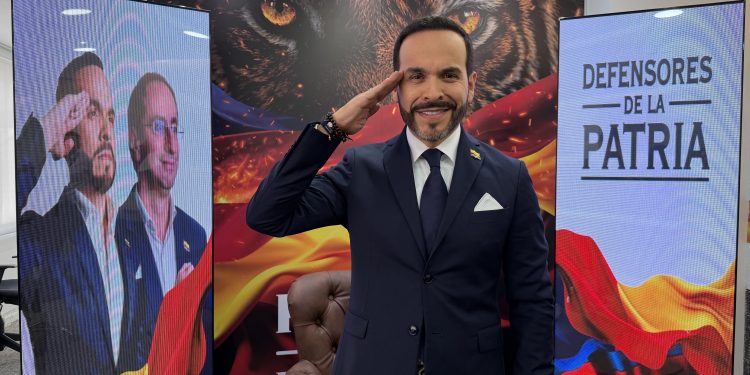 Políticos tradicionales respaldan a Abelardo de la Espriella tanto de forma visible como tras bambalinas.