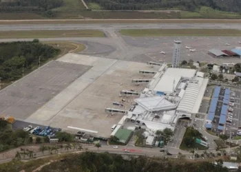 Suspenden operaciones y cancelan vuelos en el Aeropuerto Internacional Palonegro: la Aeronáutica Civil emitió alerta y advirtió sobre “condiciones de seguridad”