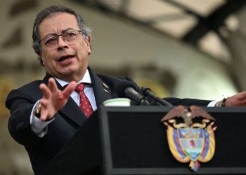 Gustavo Petro convoca a movilizaciones y revela puntos clave de una eventual constituyente: la corrupción sería el delito más severamente castigado en Colombia.