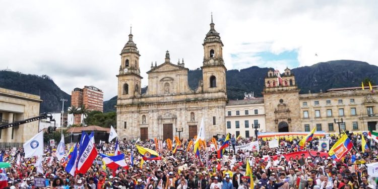 Marchas del 1 de mayo en Bogotá: rutas, horarios y recomendaciones para la jornada.