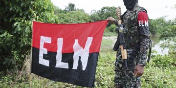 El ministro Pedro Sánchez y la defensora del Pueblo, Iris Marín, rechazan el “juicio revolucionario” del ELN a agentes del CTI secuestrados.
