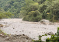 Colapsa el puente El Ocal en Guayabetal por fuertes lluvias