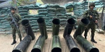 Autoridades hallaron más de 100 kilos de explosivos que serían del ELN en Charta, Santander, poco antes de la visita del presidente De La Espriella al departamento.