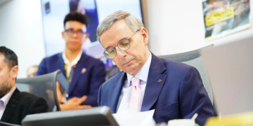 Entre apoyos y cuestionamientos, sectores políticos reaccionan a la Ley de Rescate Económico del Gobierno De la Espriella