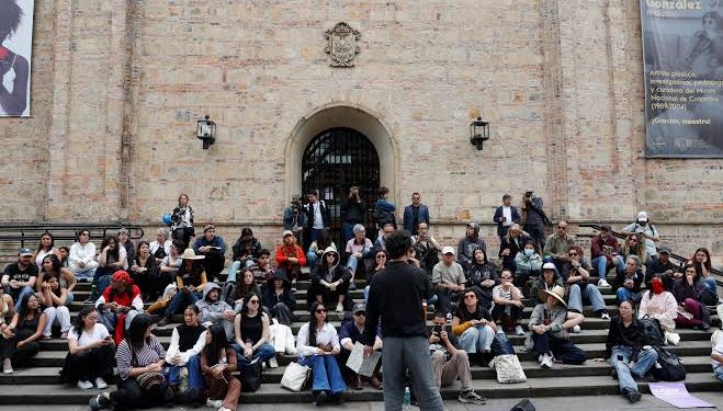 Museo Nacional: colectivos convierten la protesta en una jornada de clases sobre derechos sexuales y reproductivos
